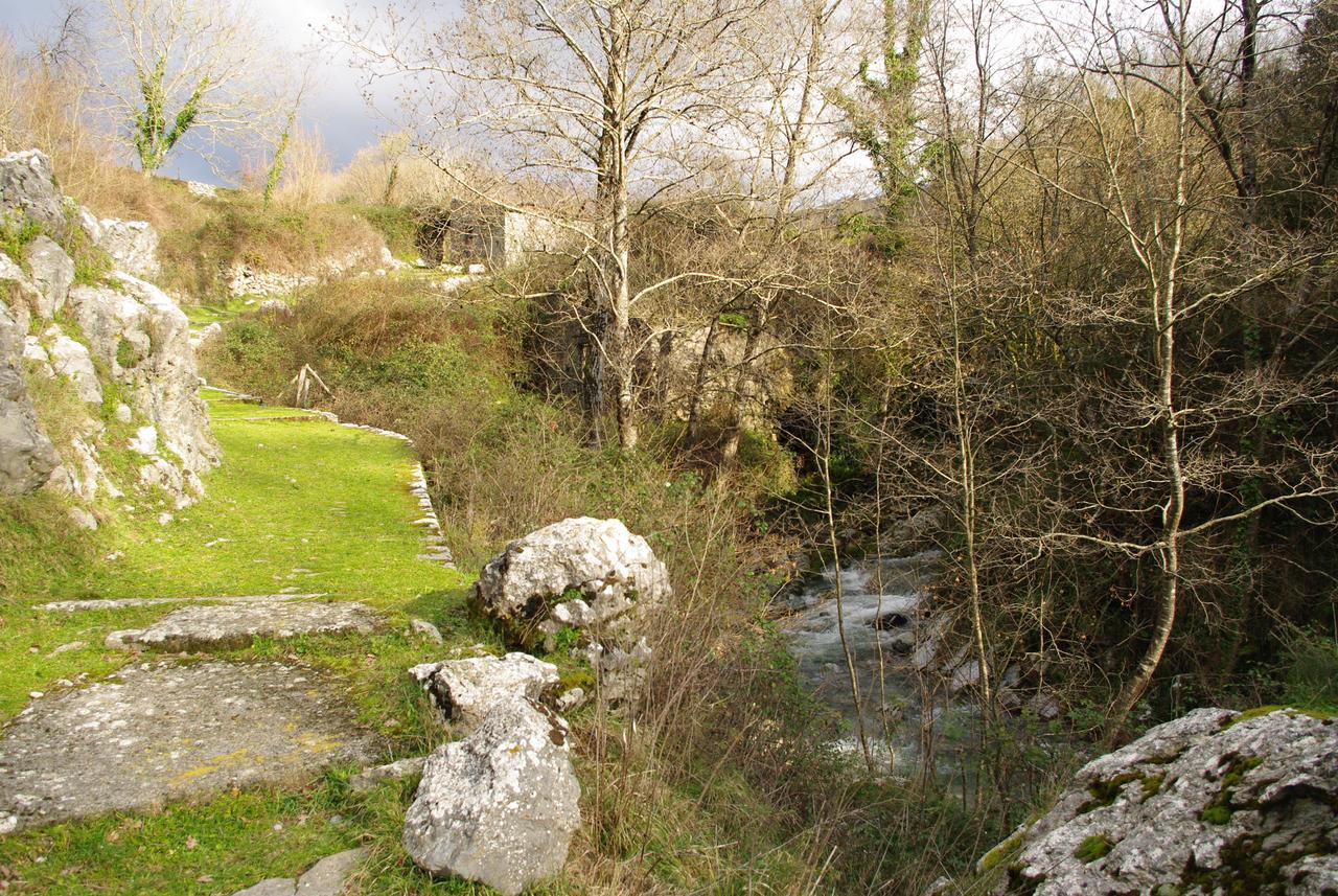 Hotel Le Due Lanterne à Aieta Extérieur photo