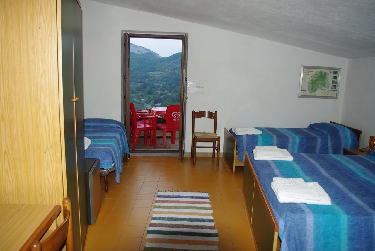 Hotel Le Due Lanterne à Aieta Extérieur photo